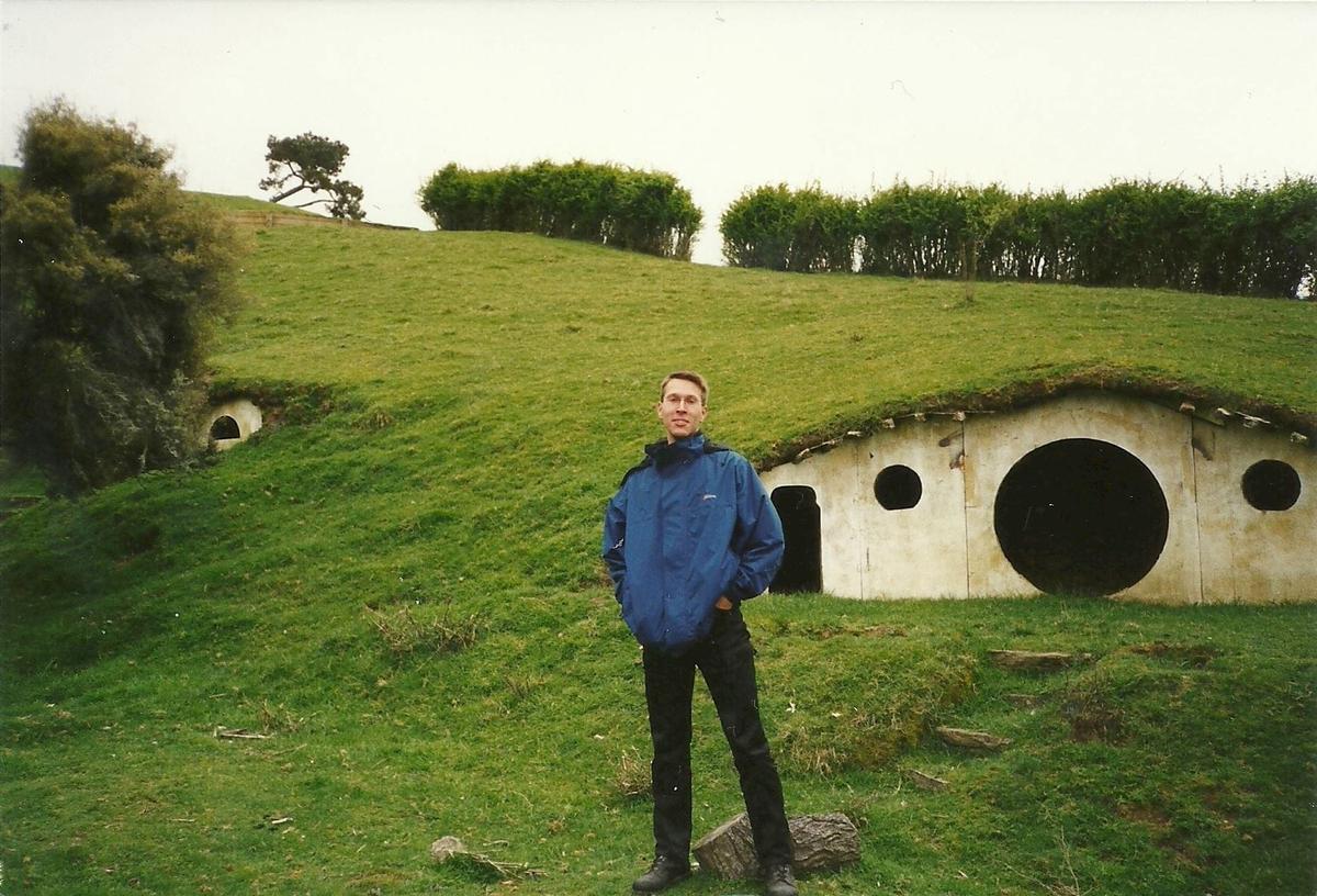 Gerhard Schröder auf Neuseeland-Reise 2001 – Spuren des Herr-der-Ringe-Drehs