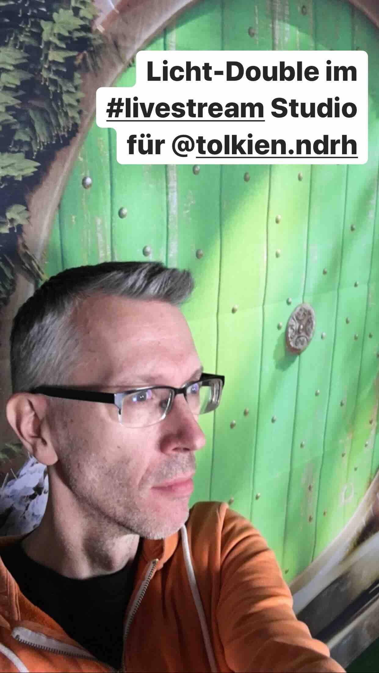 Lichtdouble beim Tolkien-Tage-Livestream-Setup